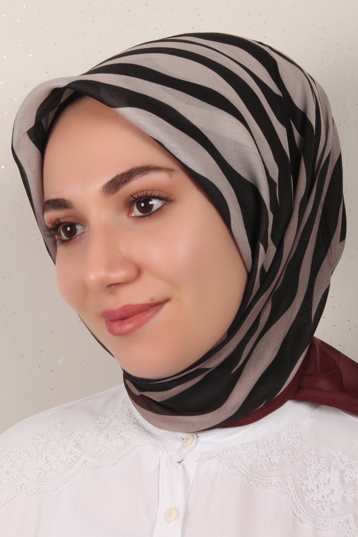 Nirvana Soft Eşarp 3342-8 Bordo