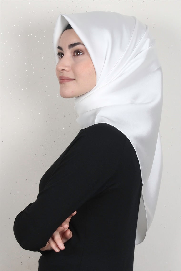 Piramit Düz Renk Eşarp 1340-31 Kırık Beyaz