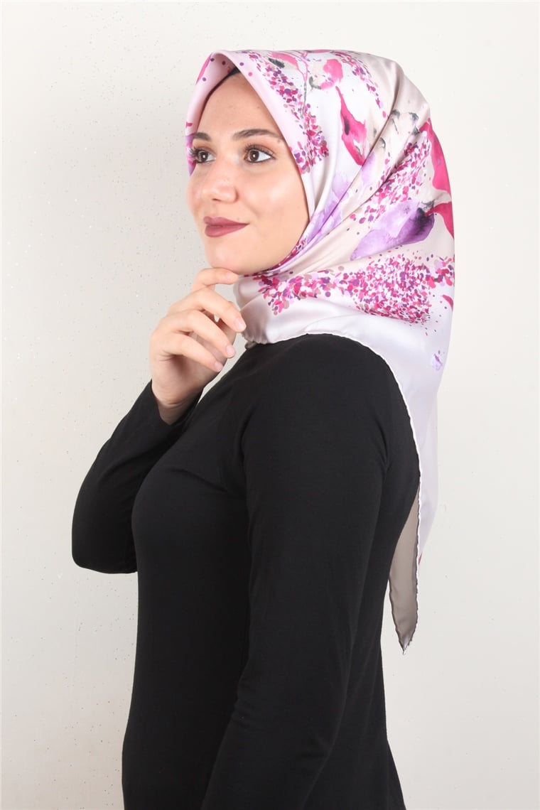 Piramit Eşarp 4653-137