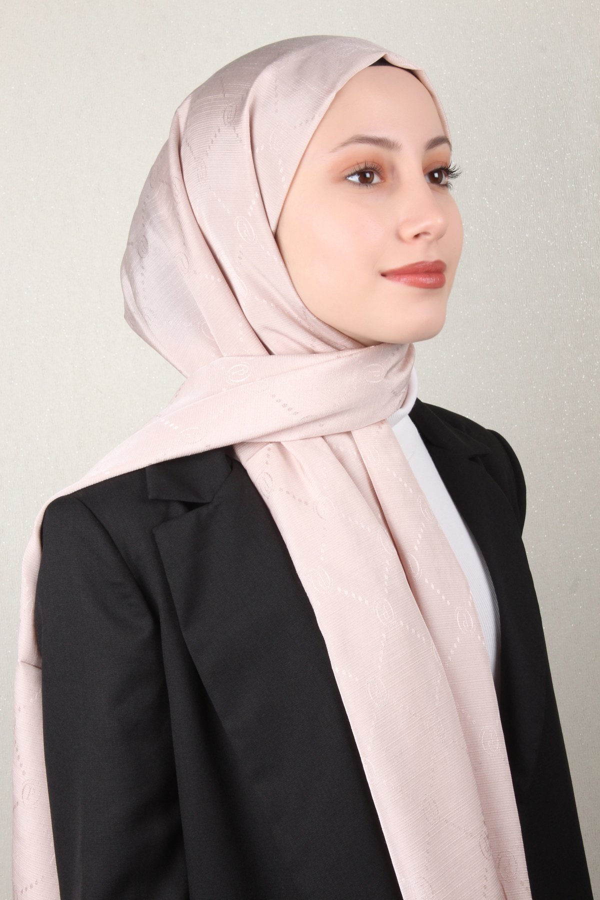 Piramit Monogram Şal 2889-4 Açık Pudra