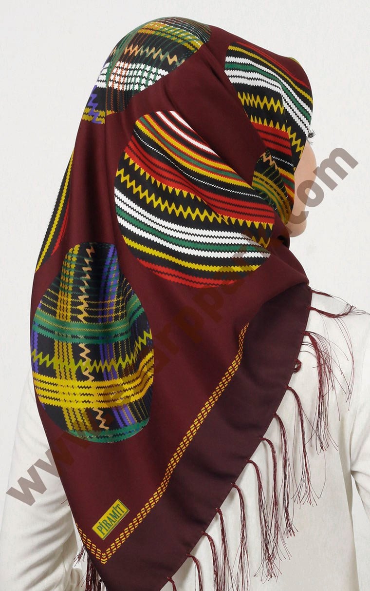 Piramit Püsküllü Eşarp 111-0023-04