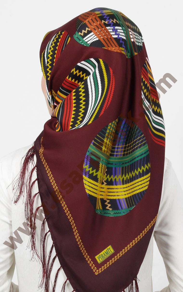 Piramit Püsküllü Eşarp 111-0023-04