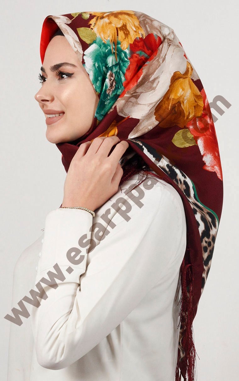 Piramit Püsküllü Eşarp 111-0023-92