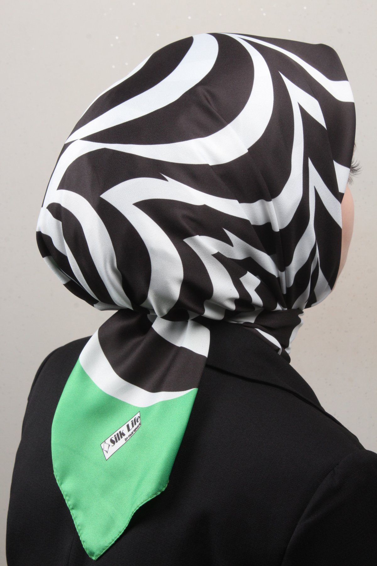 Silk Life Lotus Eşarp 4122-9 Benetton