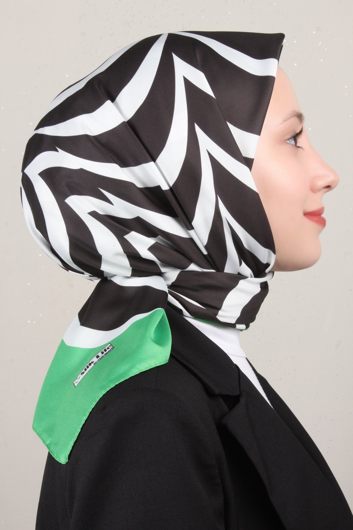 Silk Life Lotus Eşarp 4122-9 Benetton