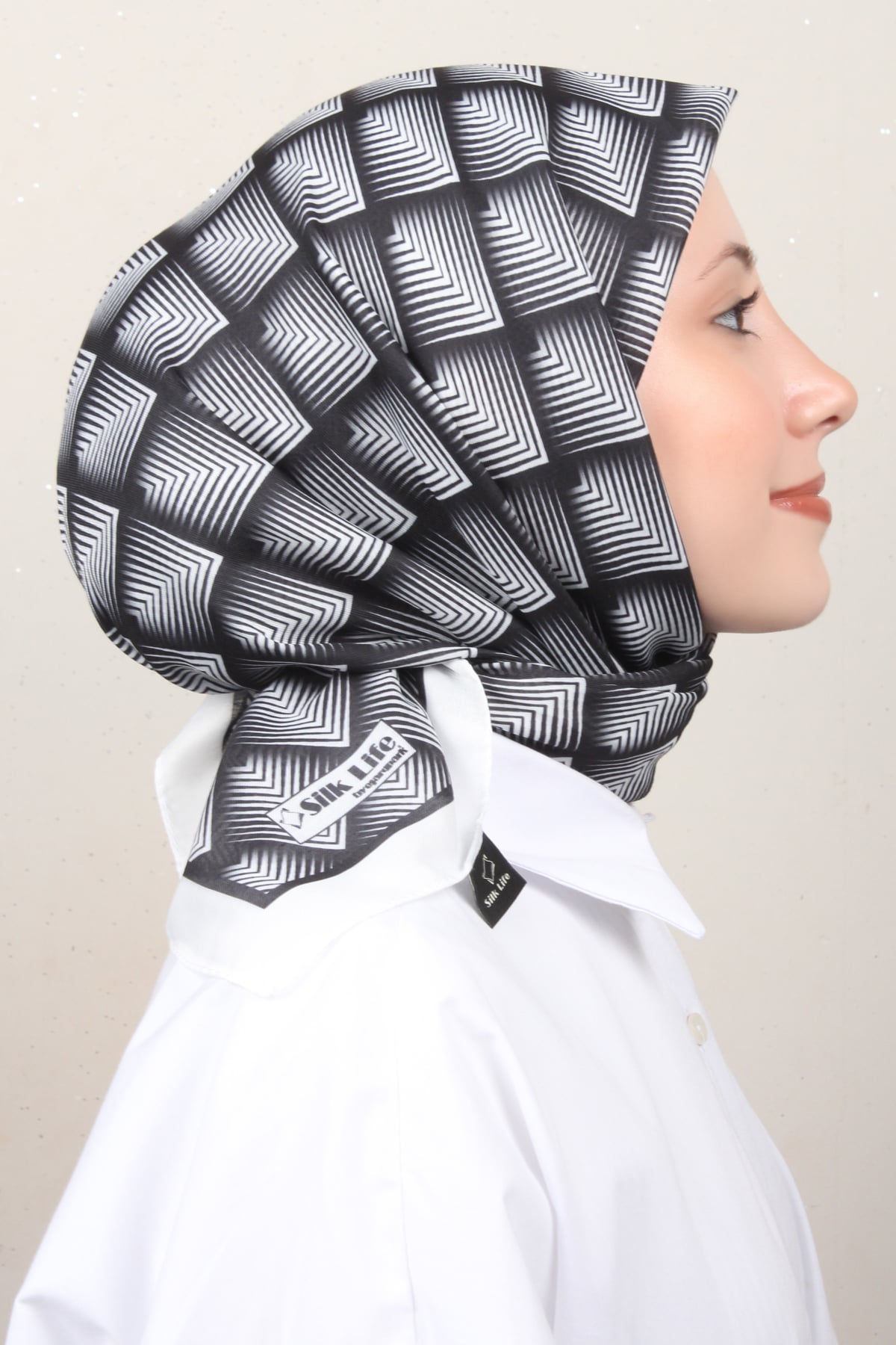 Silk Life Lotus Eşarp 4129-11 Beyaz Siyah
