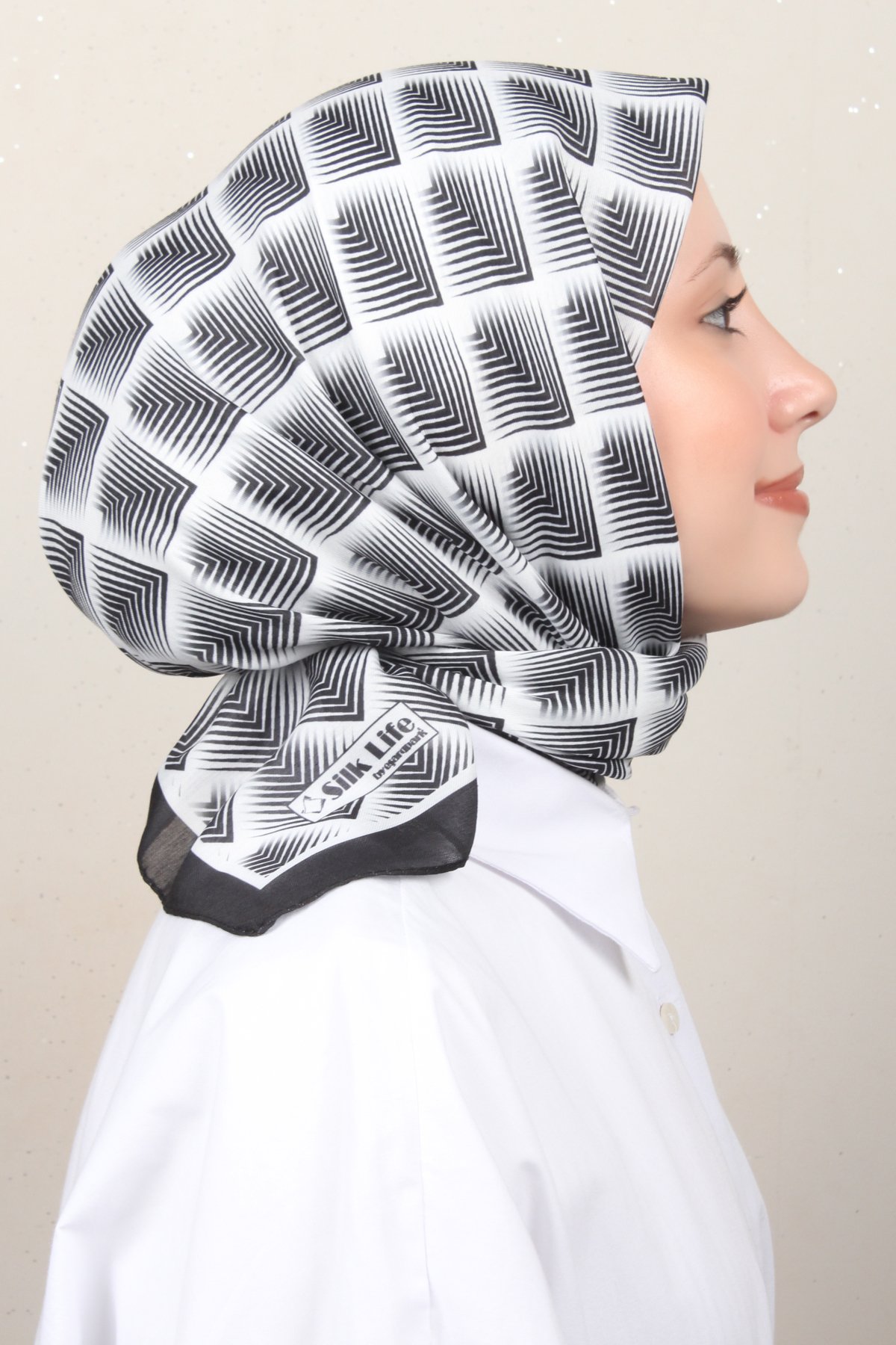 Silk Life Lotus Eşarp 4129-13 Siyah Beyaz 