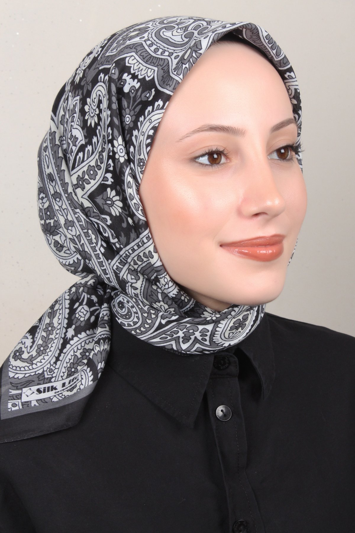 Silk Life Lotus Eşarp 4130-5 Gri Siyah