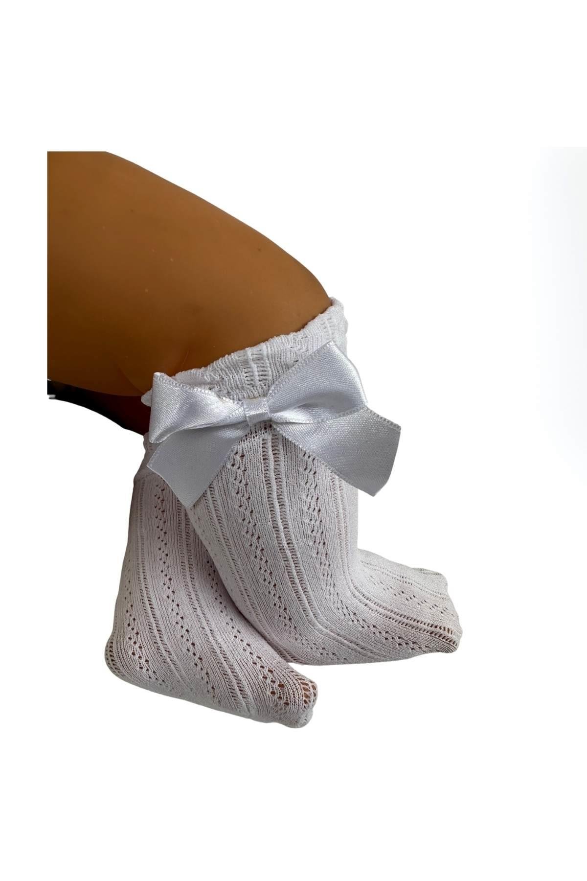 AYLİN AKSESUARLI BEBEK DİZALTI ÇORAP BEYAZ