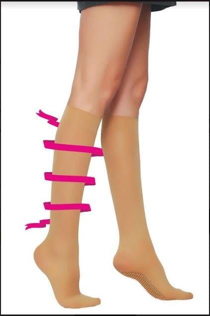 KAYDIRMAZ BAYAN DİZALTI ÇORAP TEN