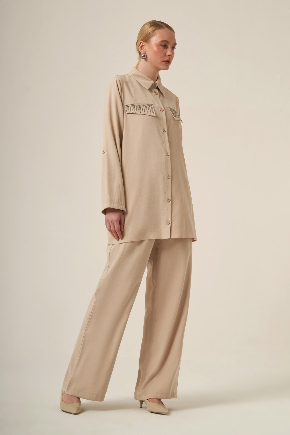 Kadın Benetti Taşli Takım Beige