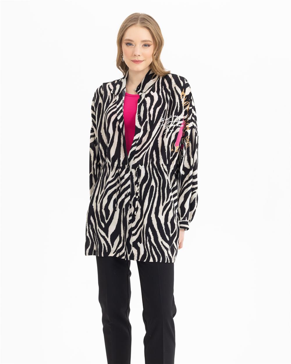 Kadın Zebra Desenli Beli Büzgülü Ceket SİYAH
