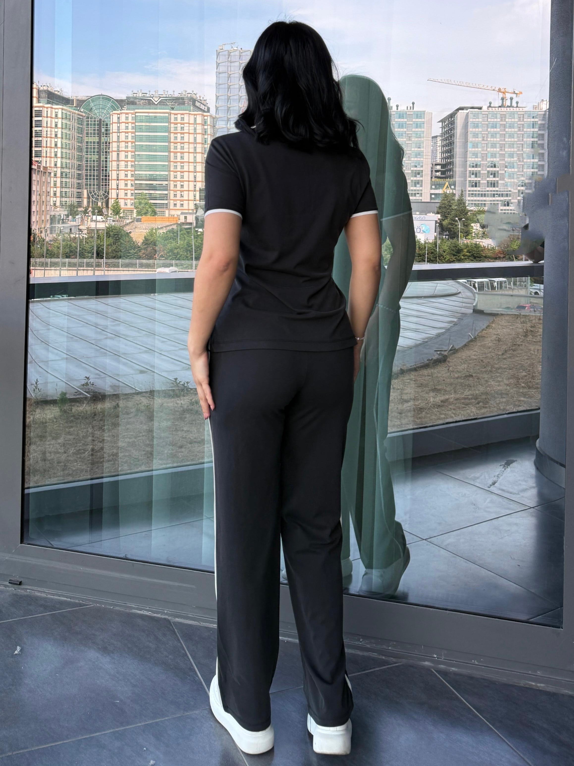 Almira İkili Spor Takım  Siyah