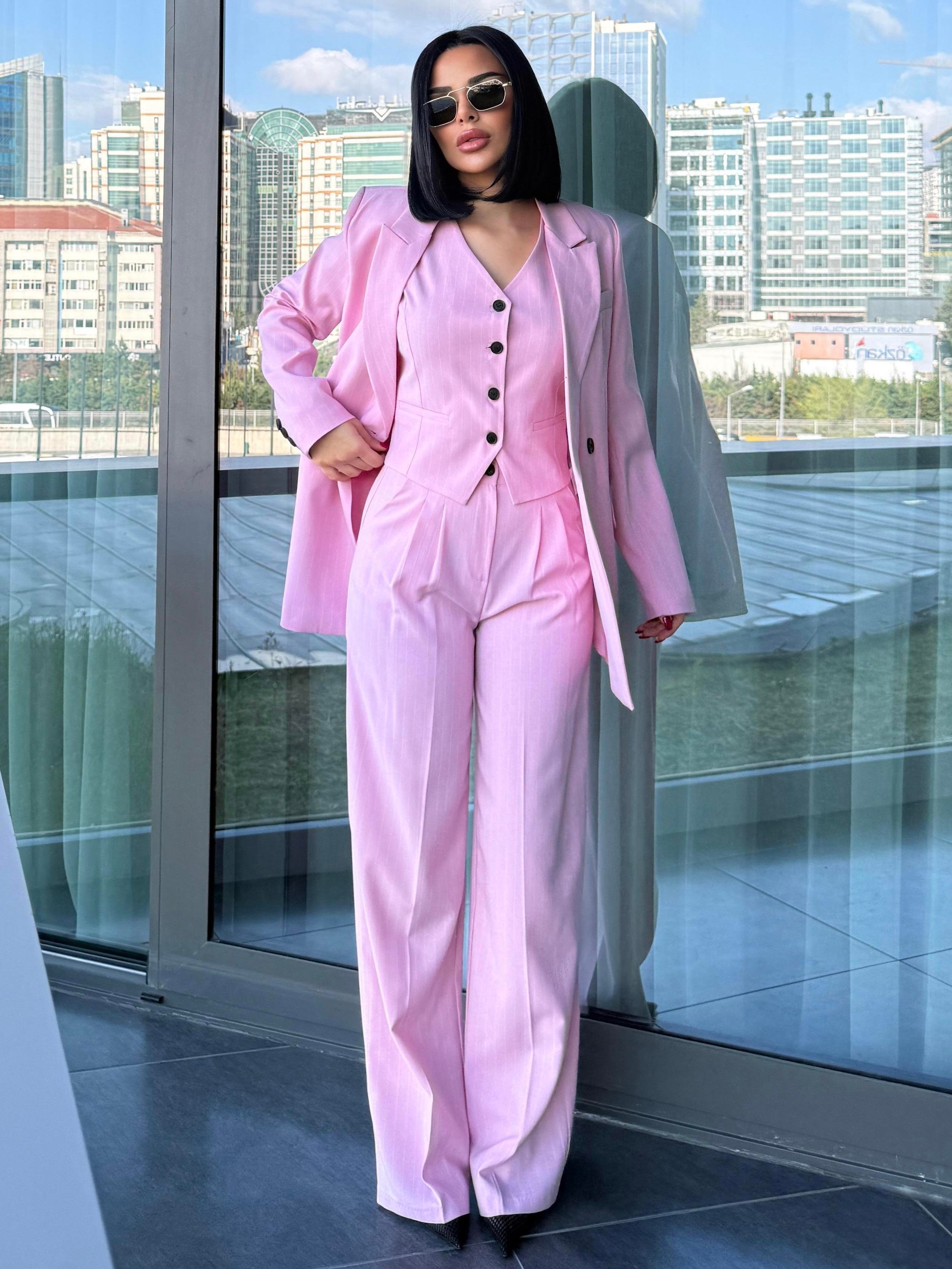 Ariana Üçlü Takım Pembe Çizgili