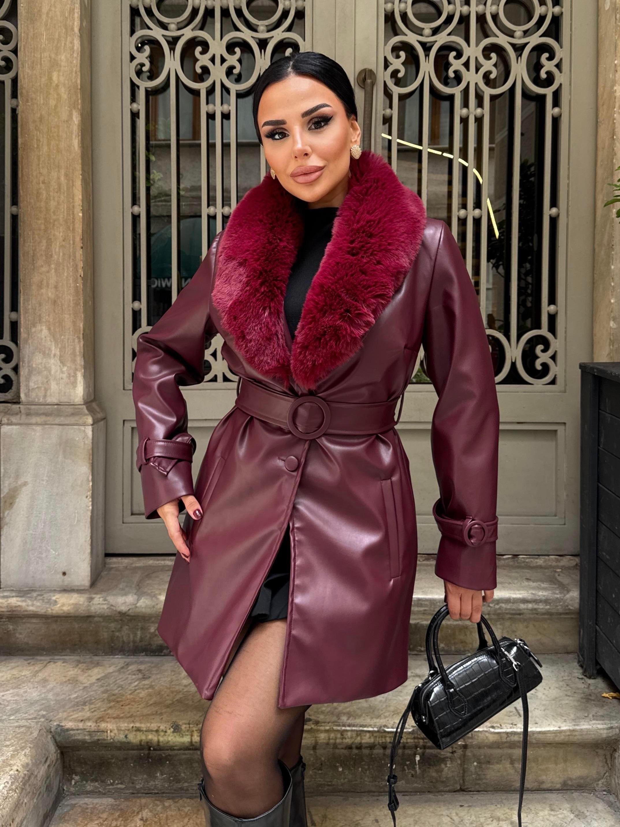 Dina Kürk Detaylı Deri Kısa Kaban Bordo