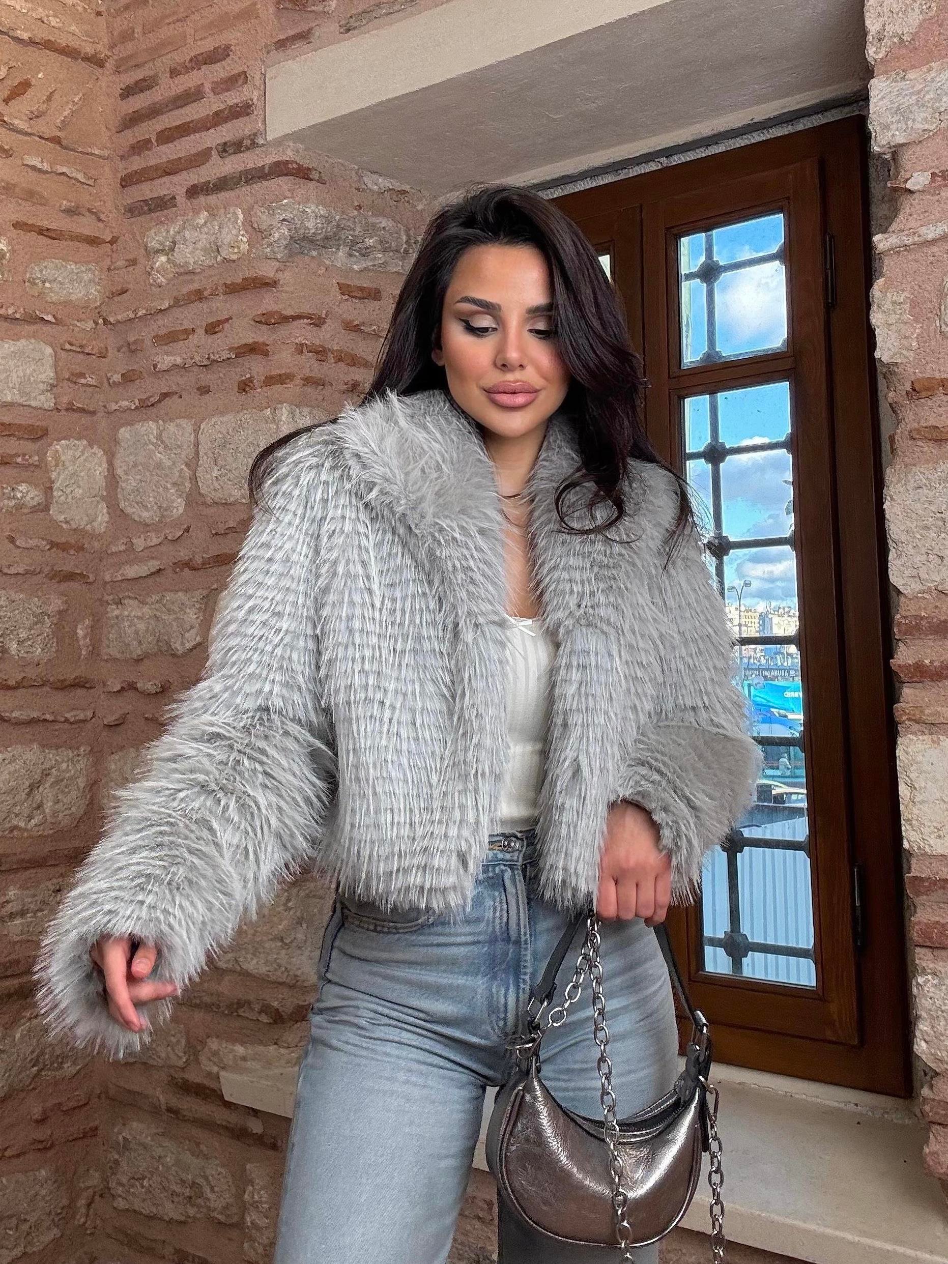 Efsun Kat Kat Modelli Crop Kürk Açık Gri
