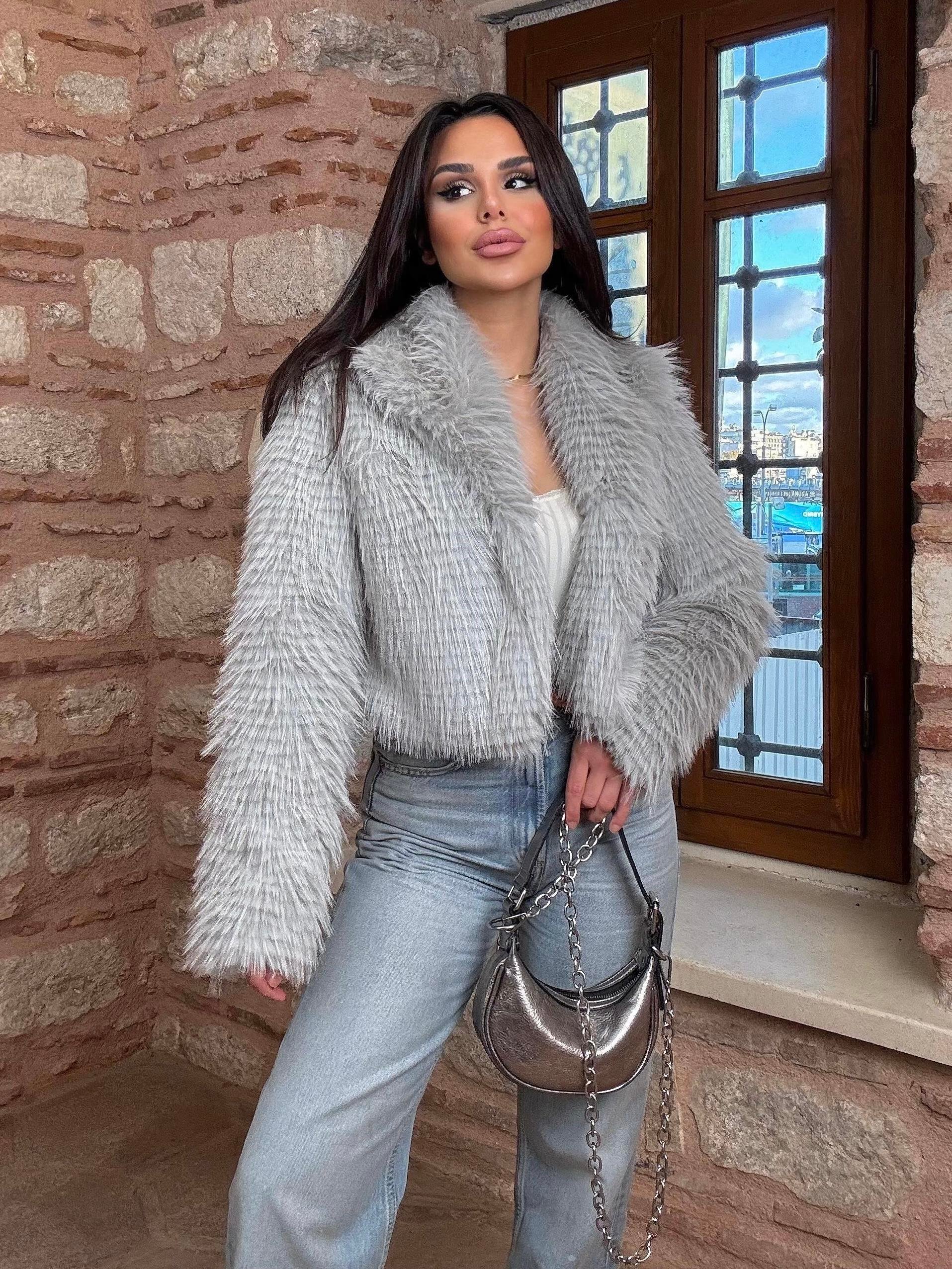 Efsun Kat Kat Modelli Crop Kürk Açık Gri