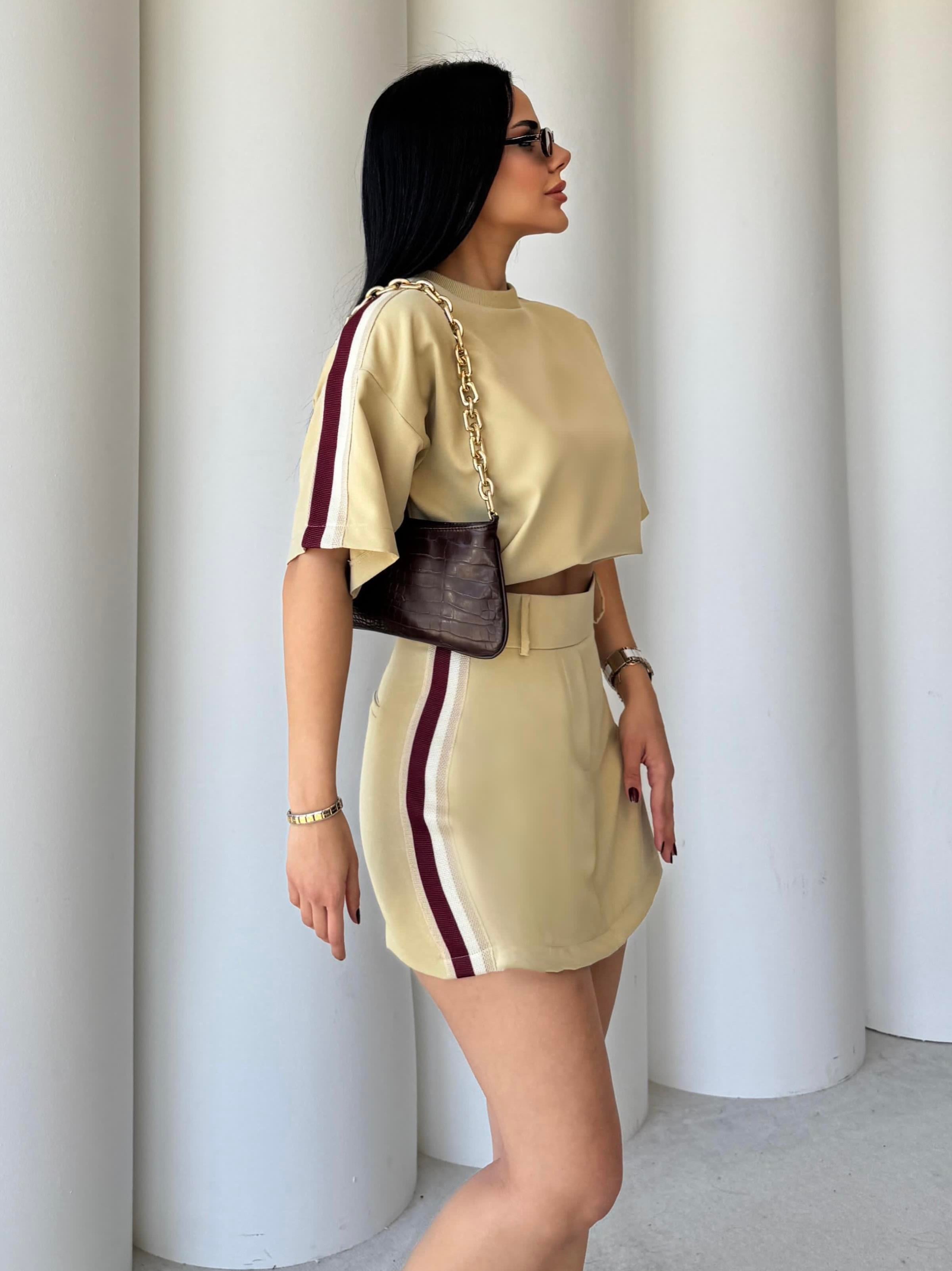 Fizu Şerit Detaylı Şortlu Takım Bej