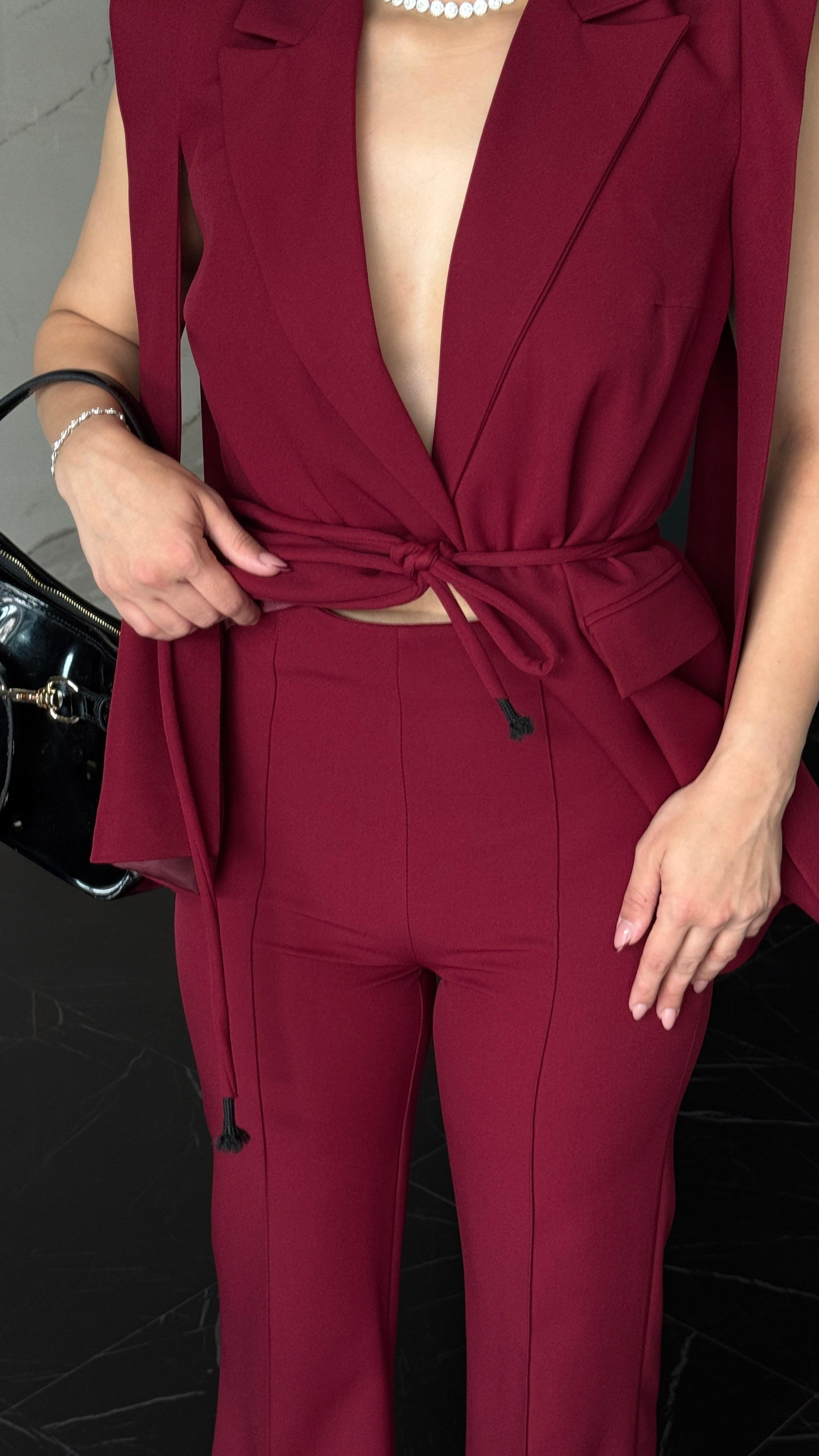 Hellie Tasarım Yelekli Takım Bordo