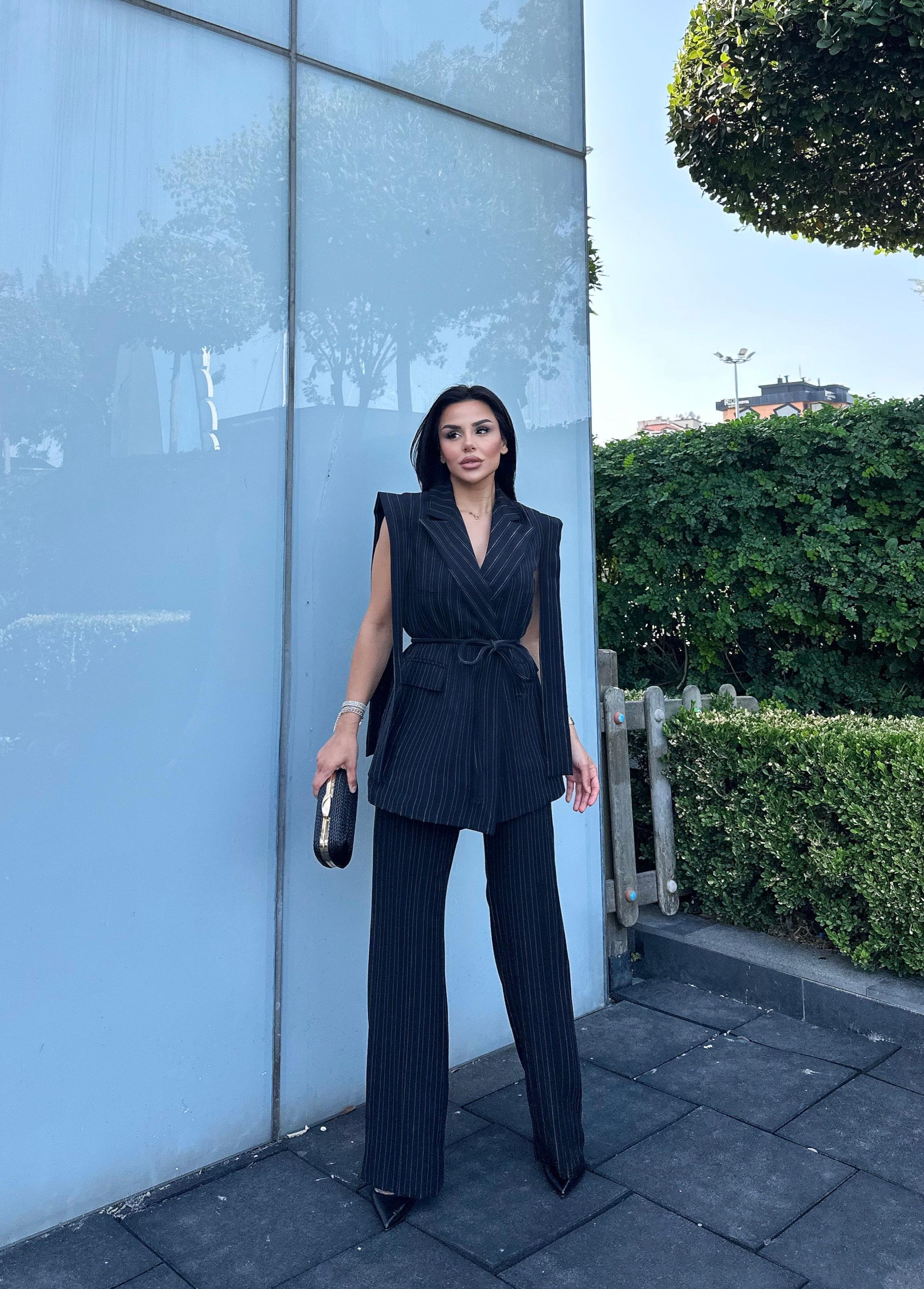 Hellie Yelekli Takım Çizgili Siyah