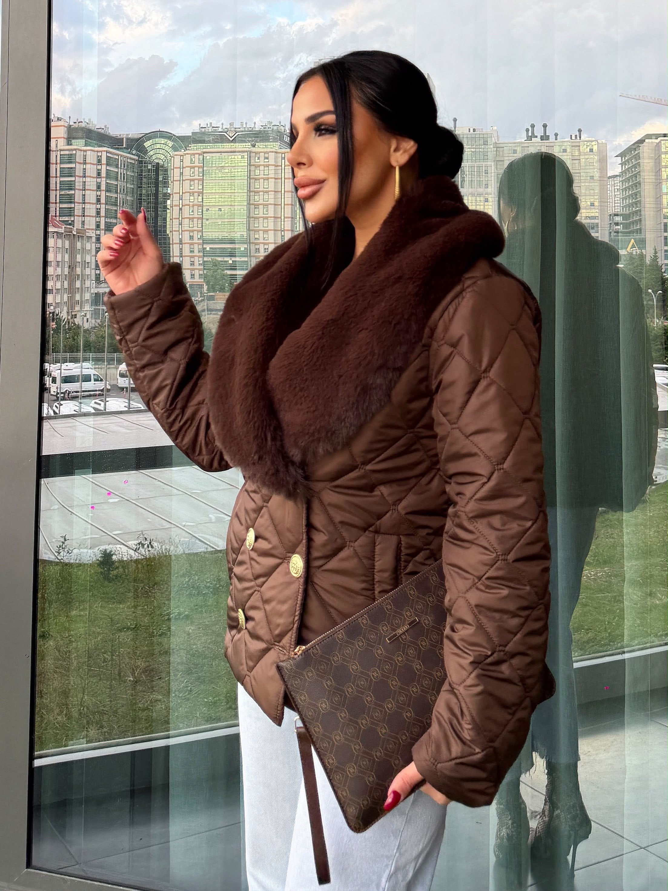 Hilsa Kürk Yaka Detaylı Ceket Kahve