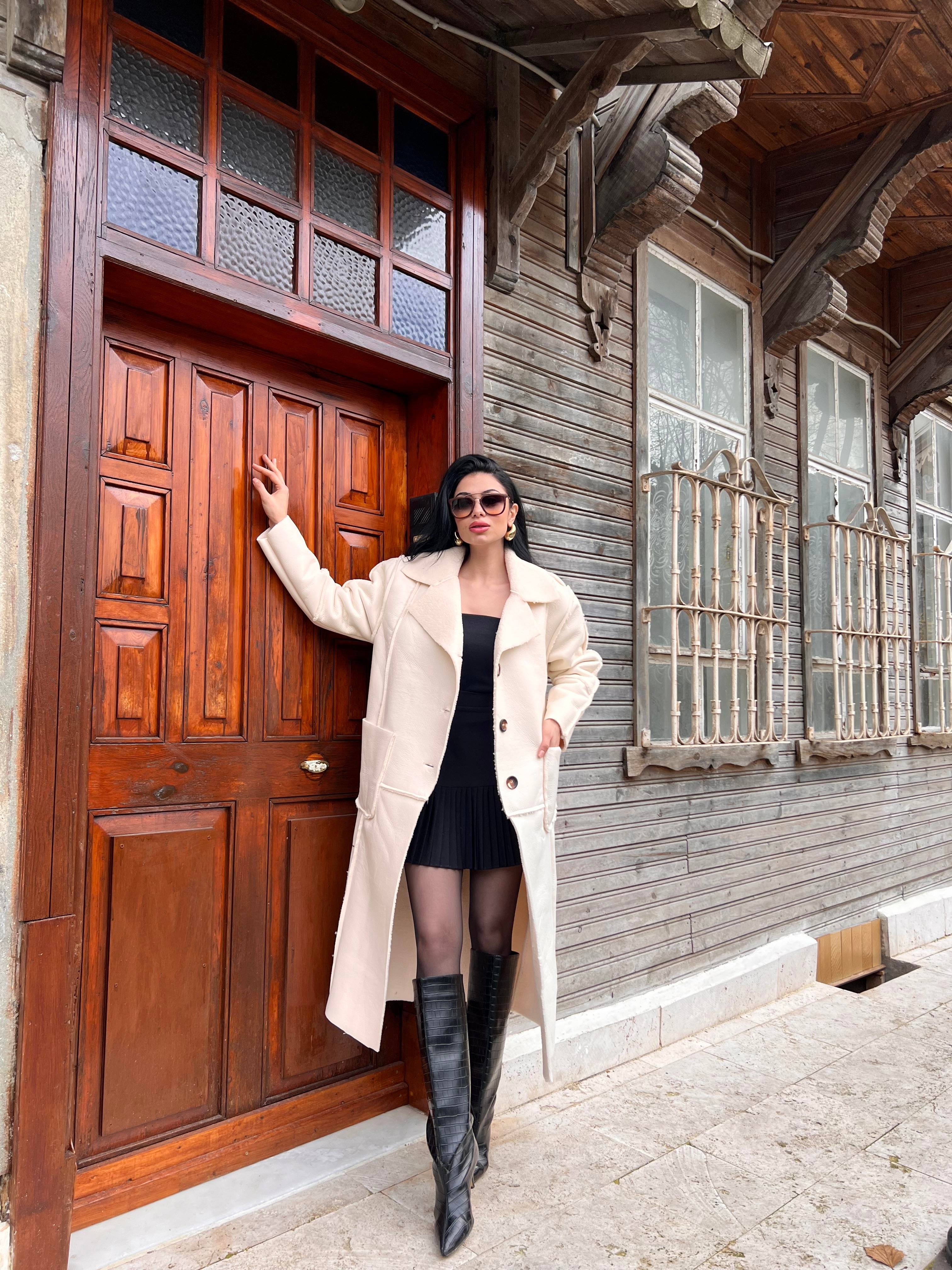 İsveç İçi Yün Deri Kaban Krem