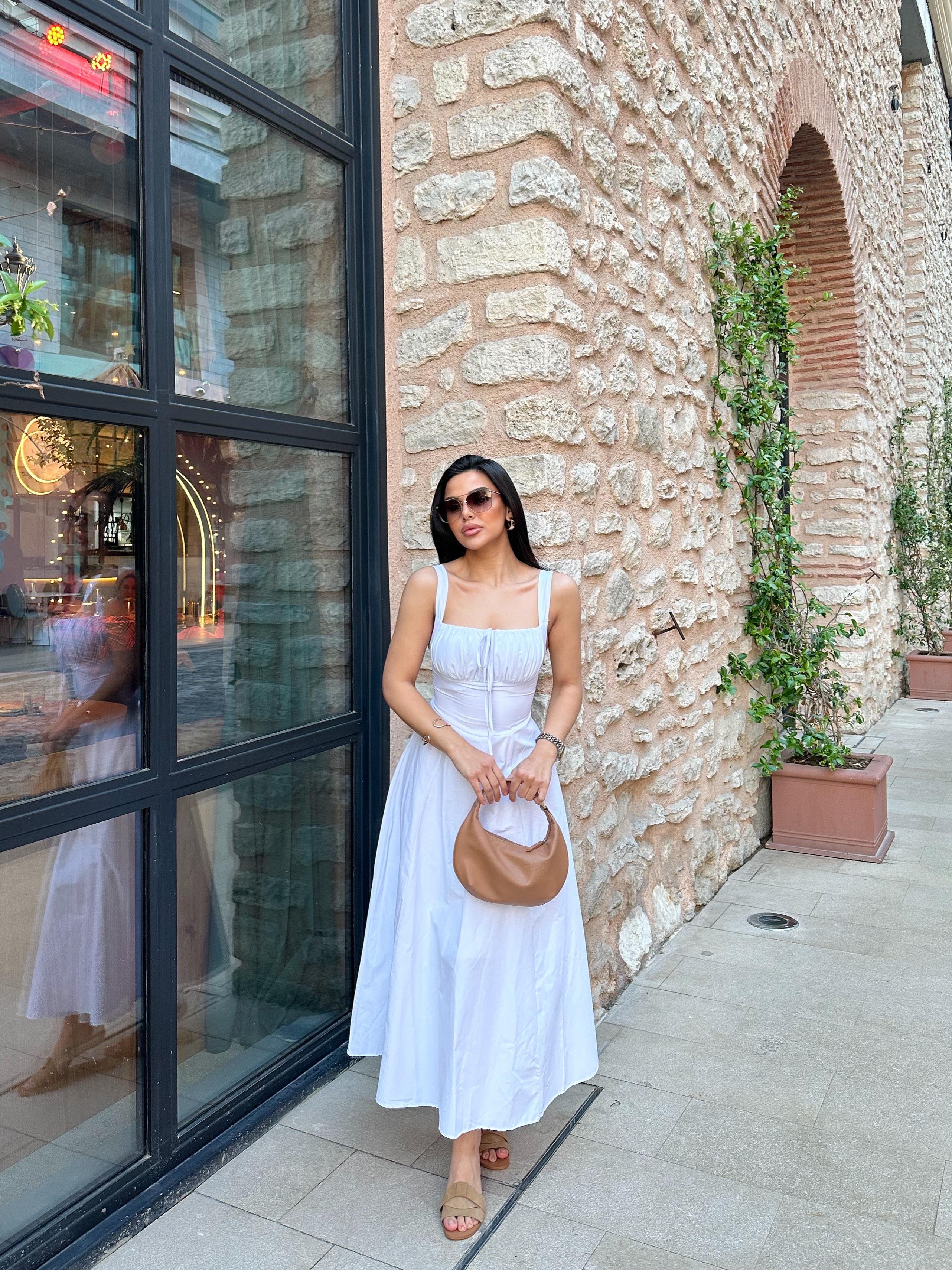 Jasmin Elbise Beyaz