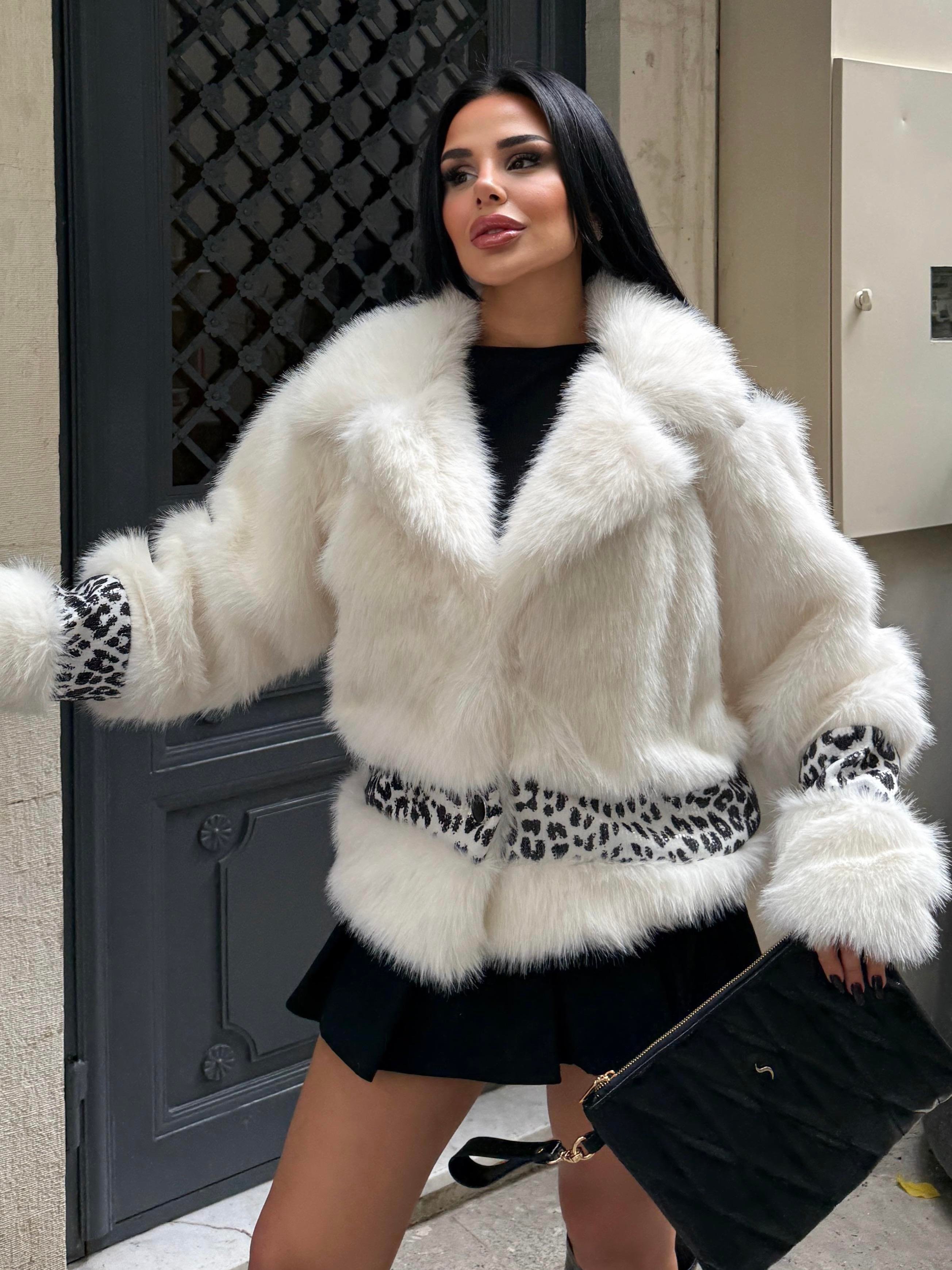 Kiko Pul Payet Detaylı Kürk Beyaz