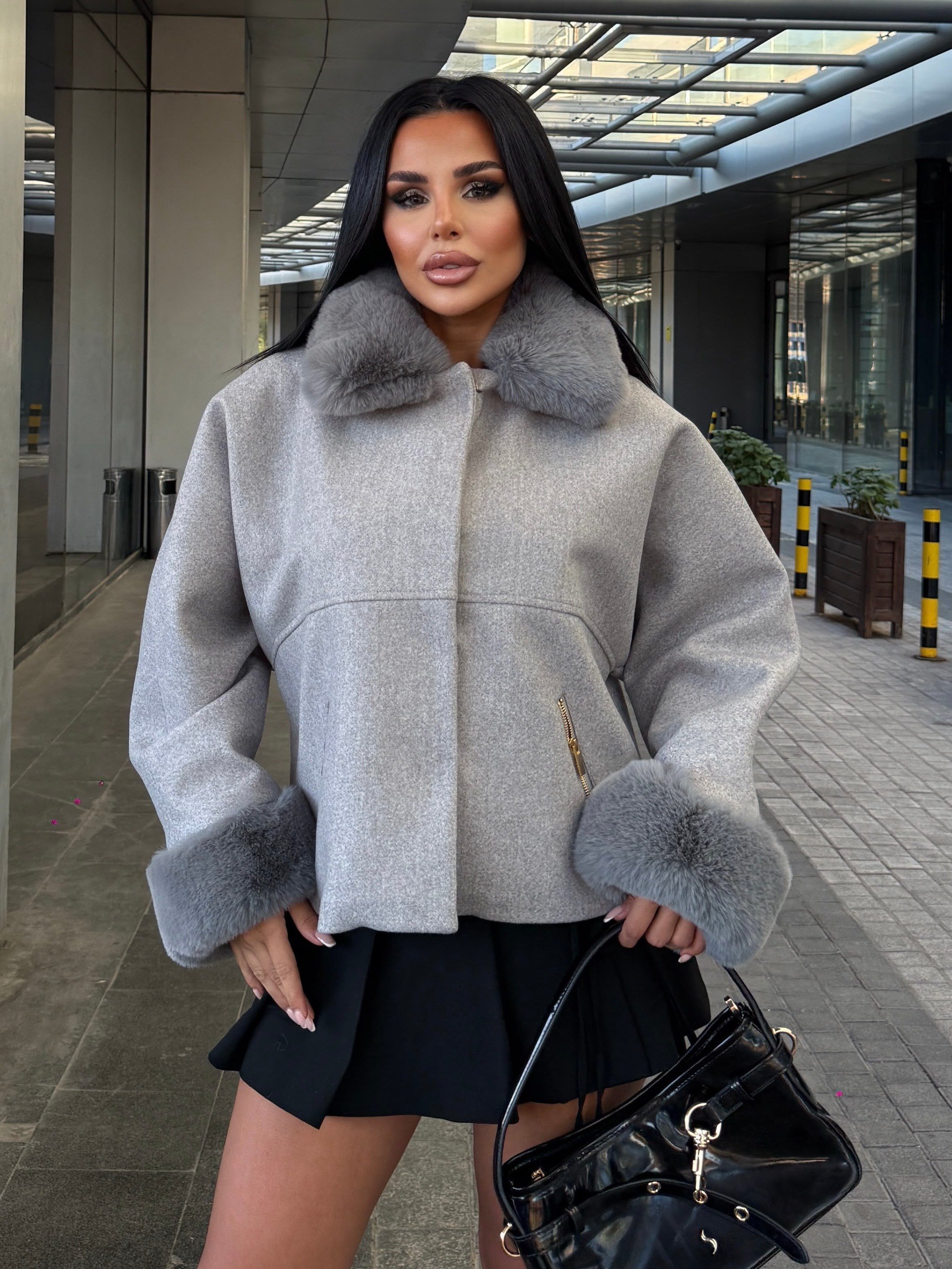 Laria Kürk Yaka Detaylı Kaban Gri