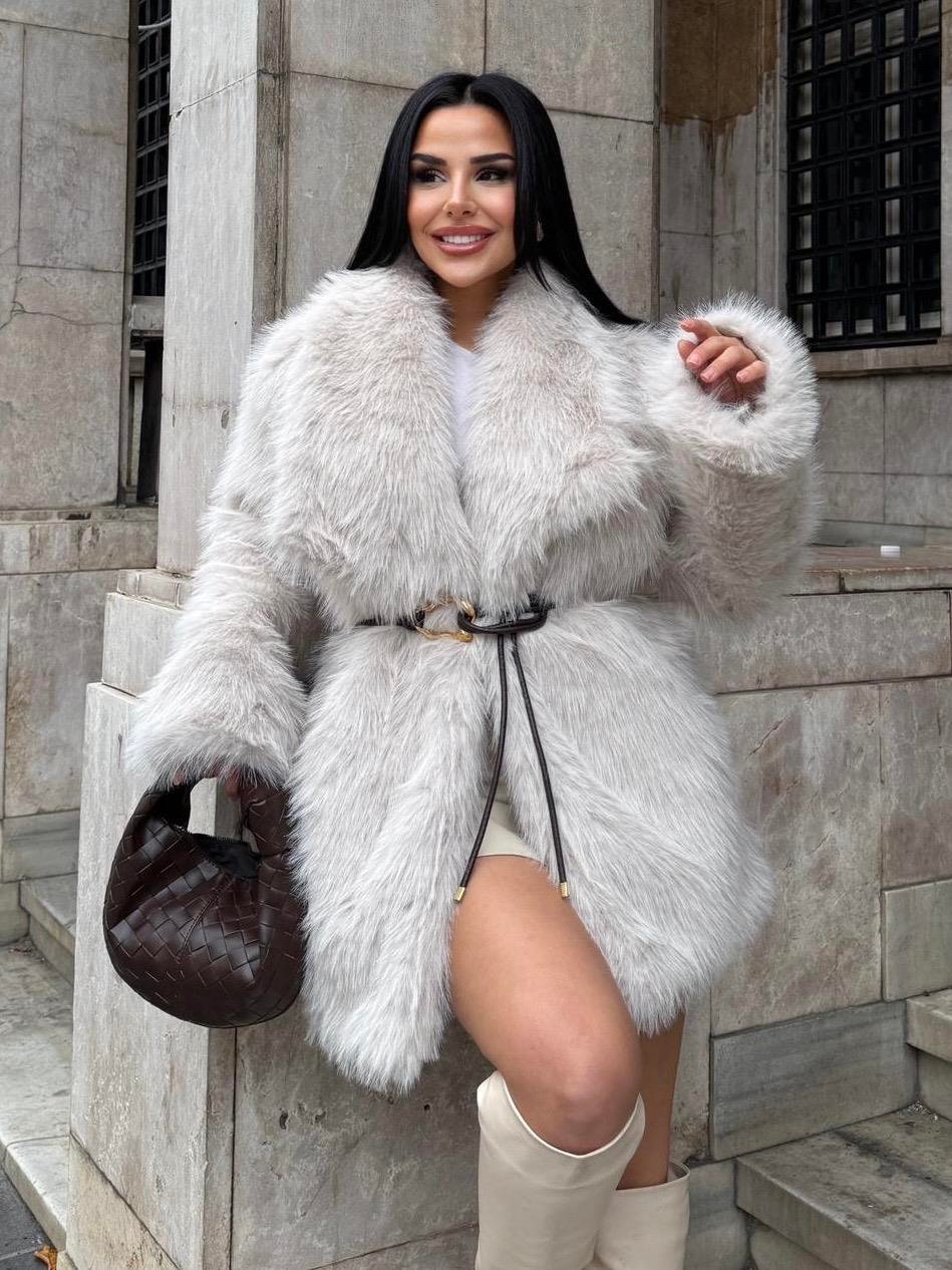Larissa Kürk Taş