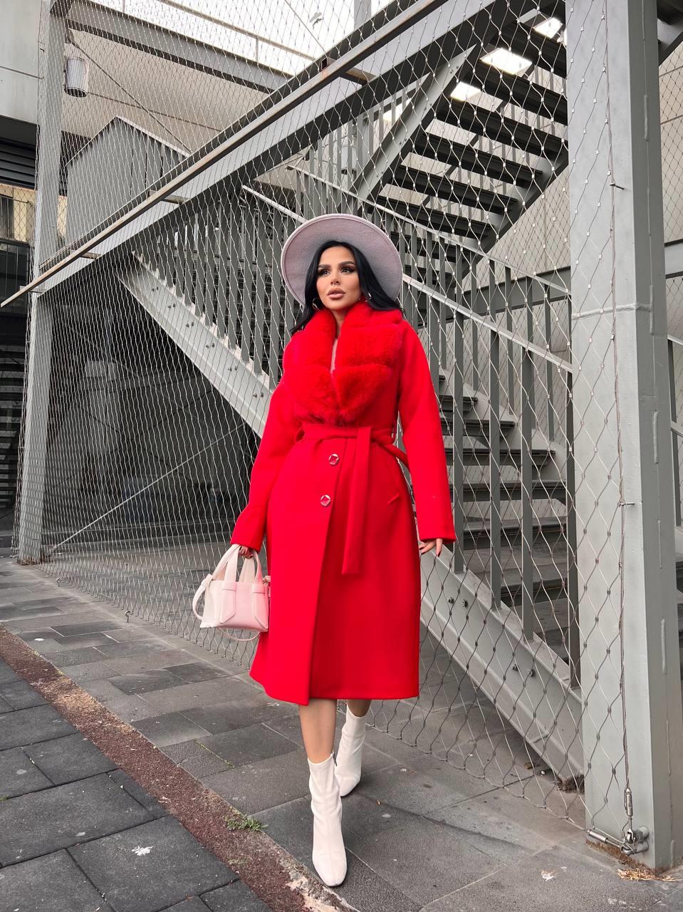 Megan Yaka Kürk Detaylı Kaşe Kaban Kırmızı
