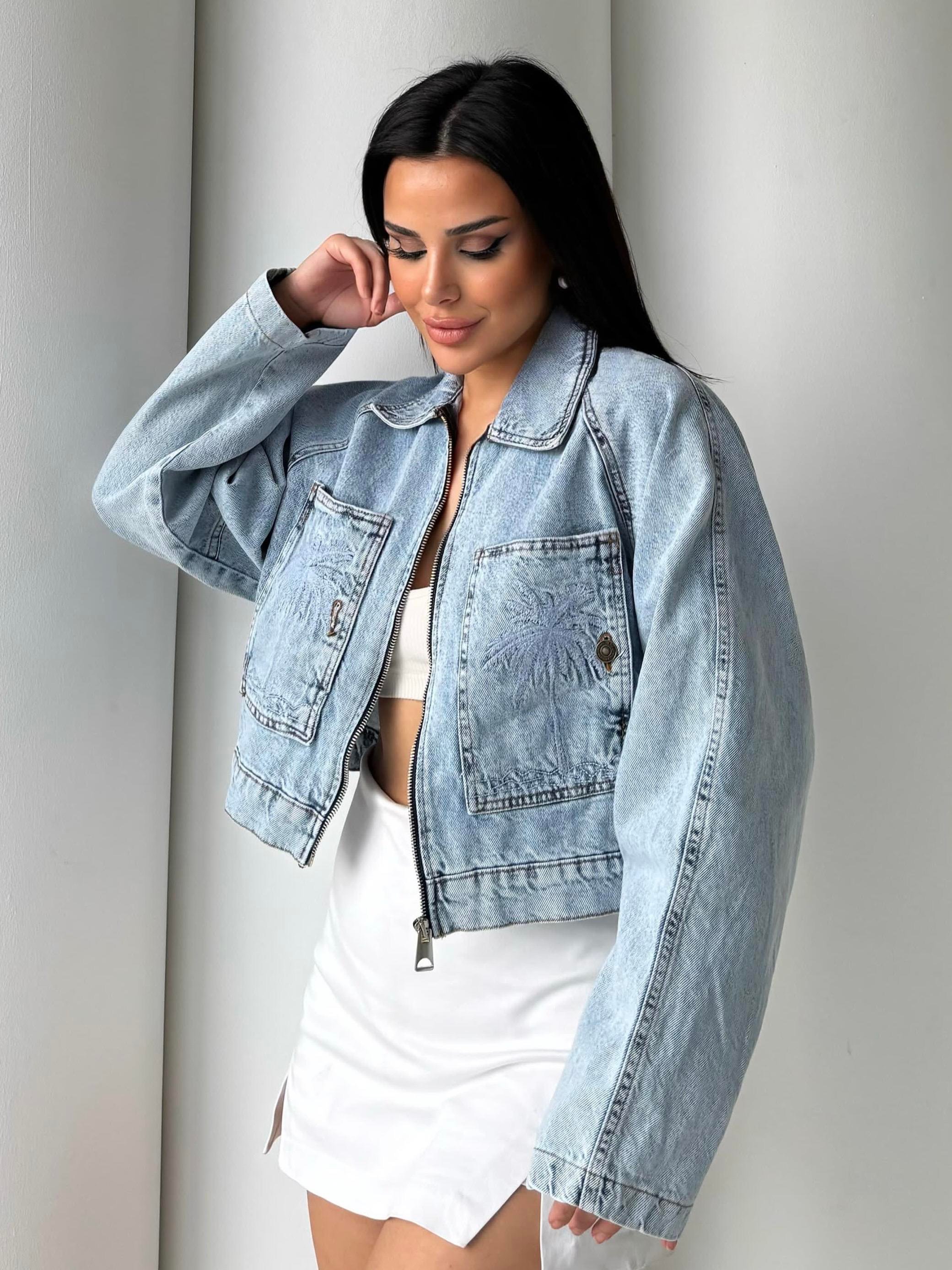 Palmiye Desenli Kısa Denim Ceket Mavi