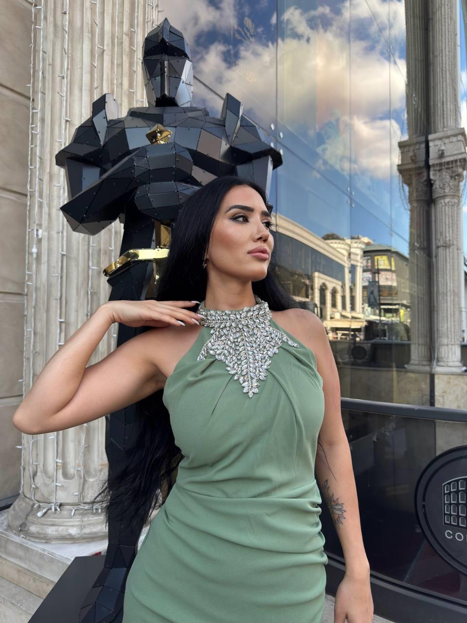 Pelica Taş Yaka Detaylı Abiye Elbise Su Yeşili