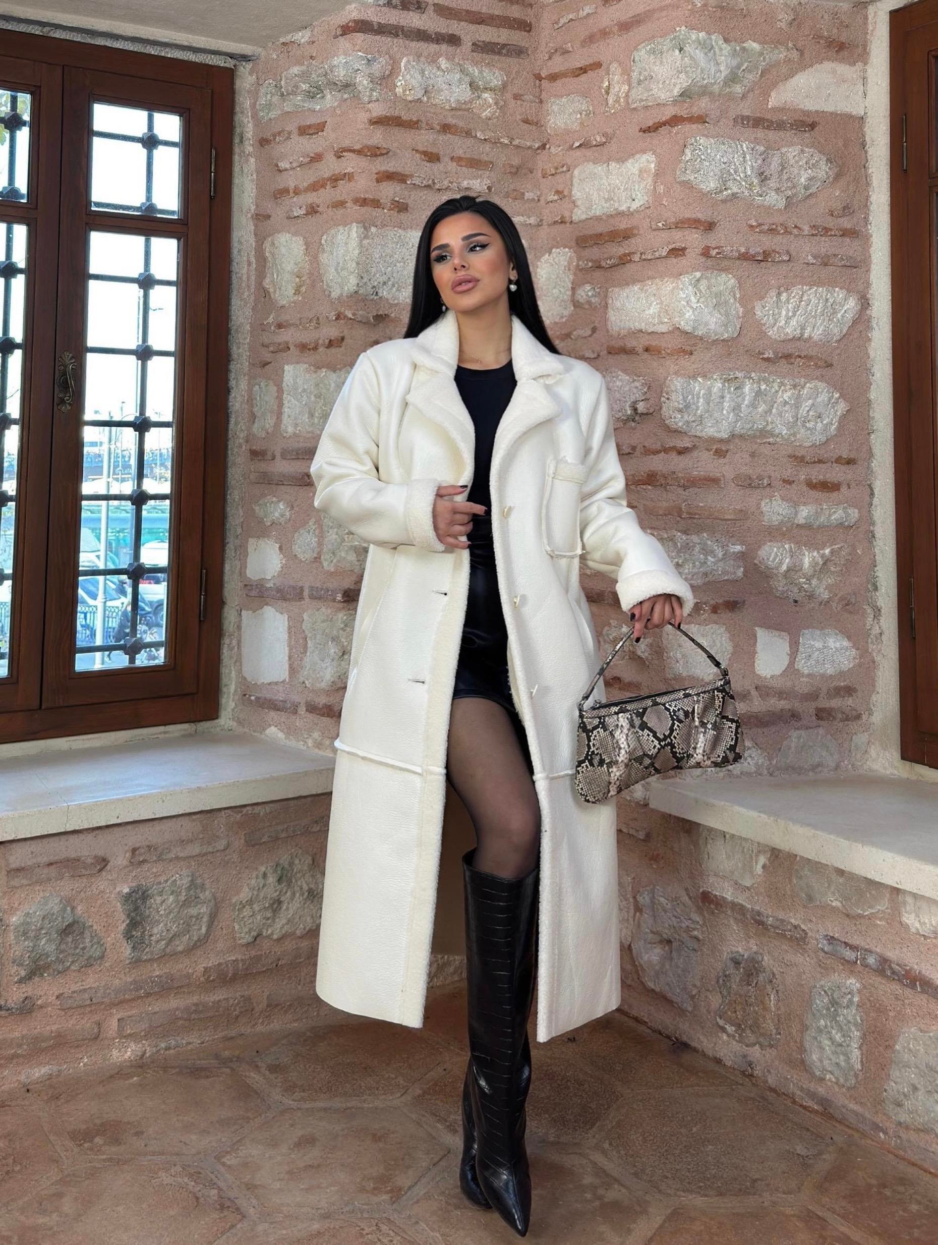 Rufina İçi Kürklü Deri Kaban-Beyaz