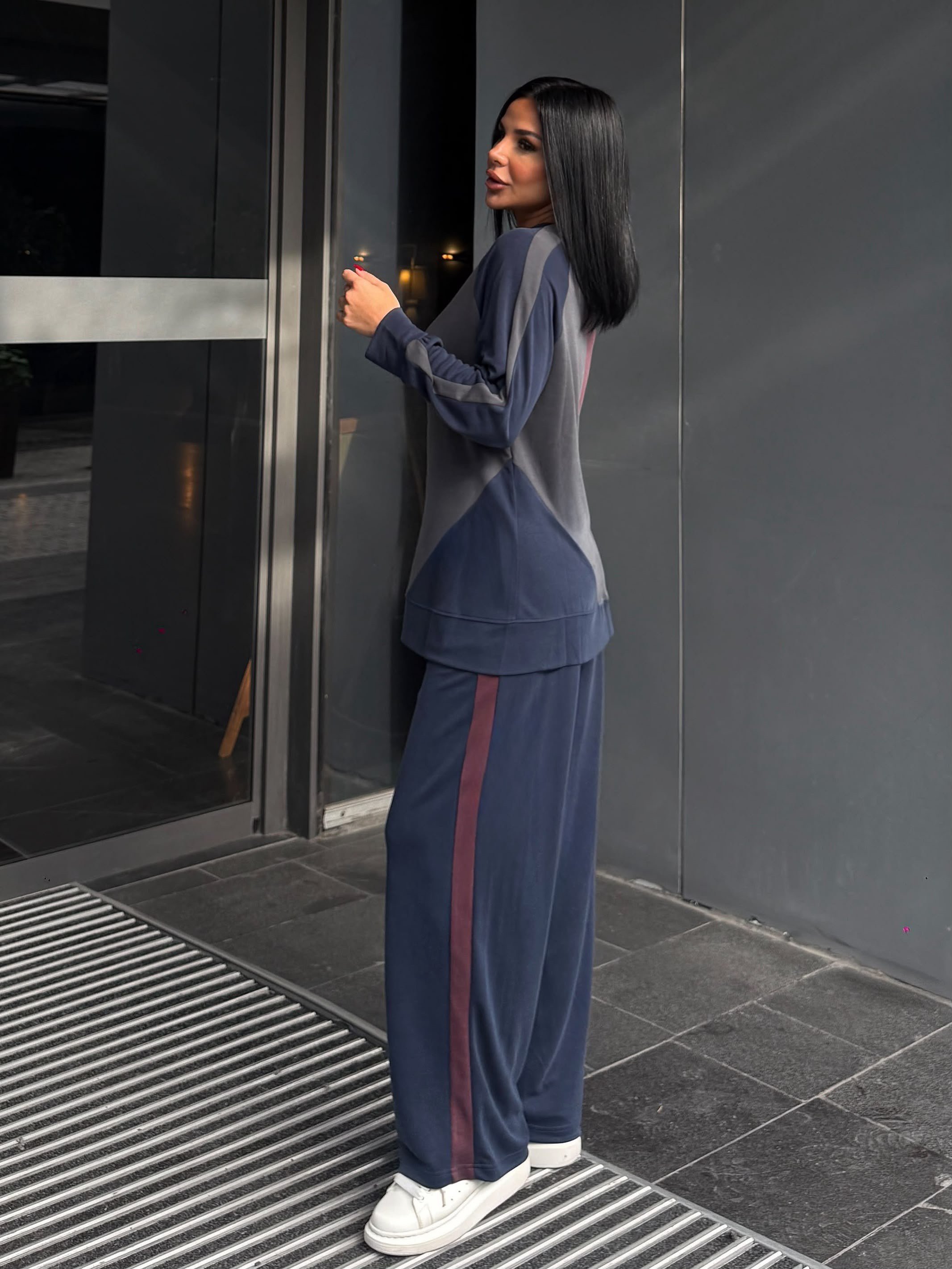 Taylan İkili Spor Takım  Lacivert