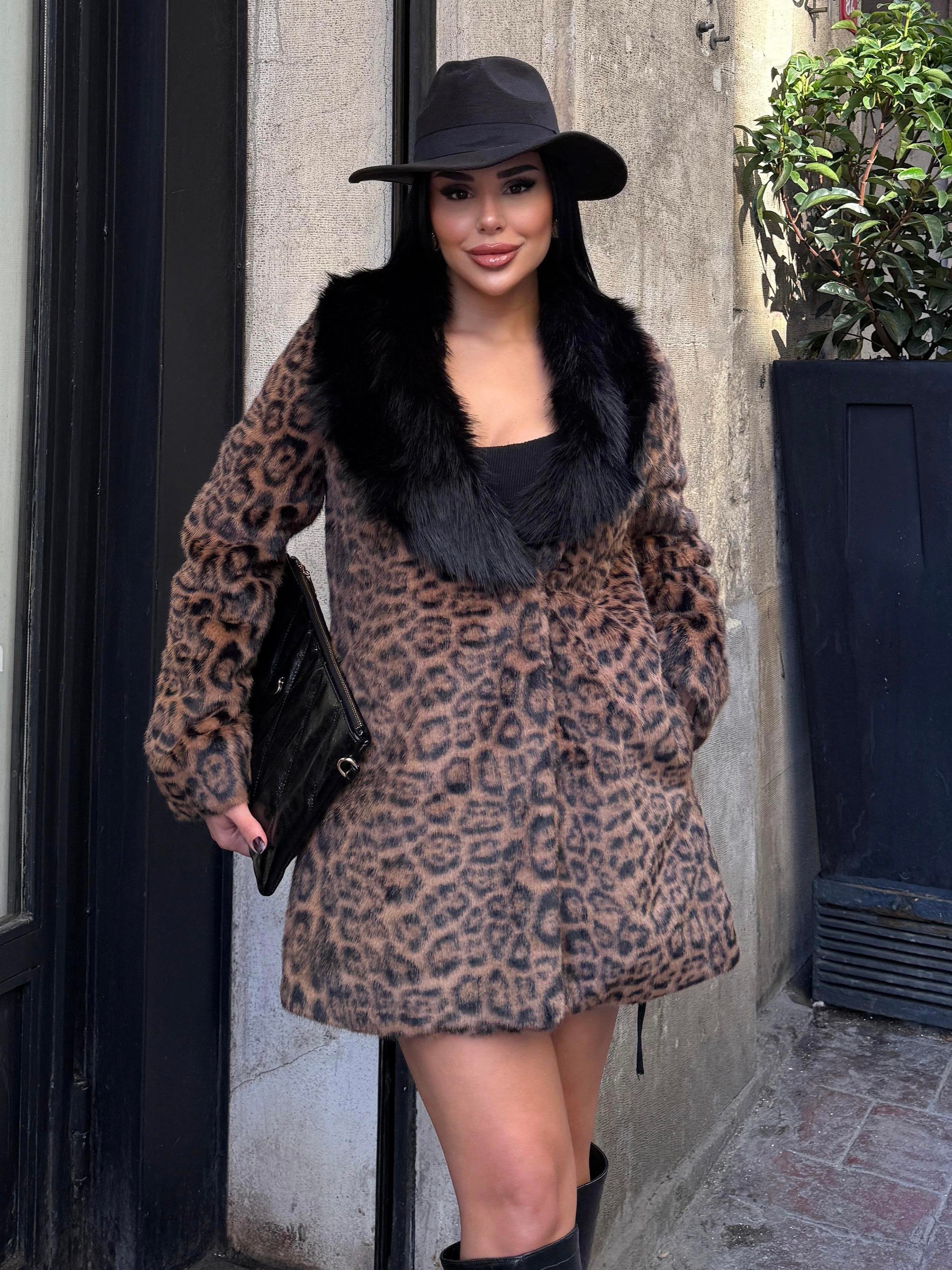 Texsa Kürk Yaka Detaylı Leopar Desen Kürk