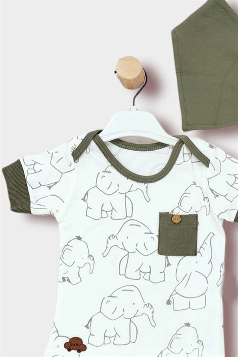 6-24 Ay Kısa Kollu Yakalıklı Düğme Detaylı Üç Parça Takım