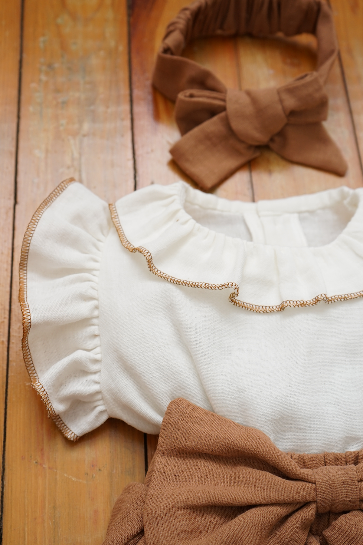 Kız Bebek Ve Çocuk Bandanalı Fiyonklu Müslin Elbise