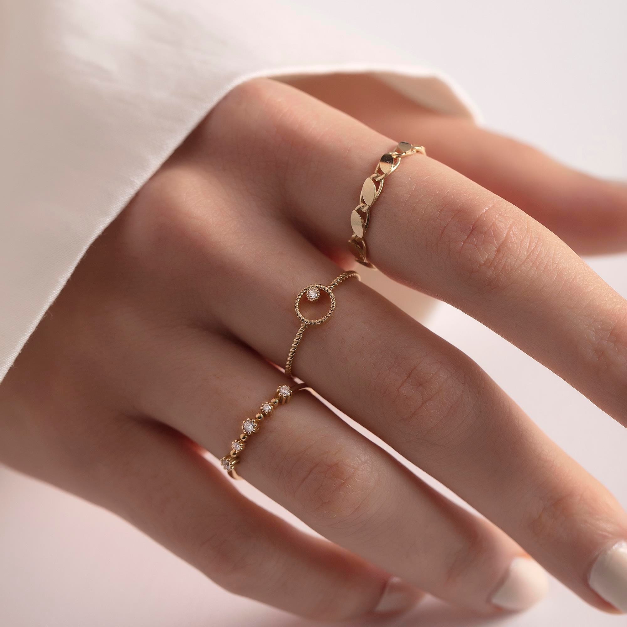 14K Gold Circle Crispy Ring