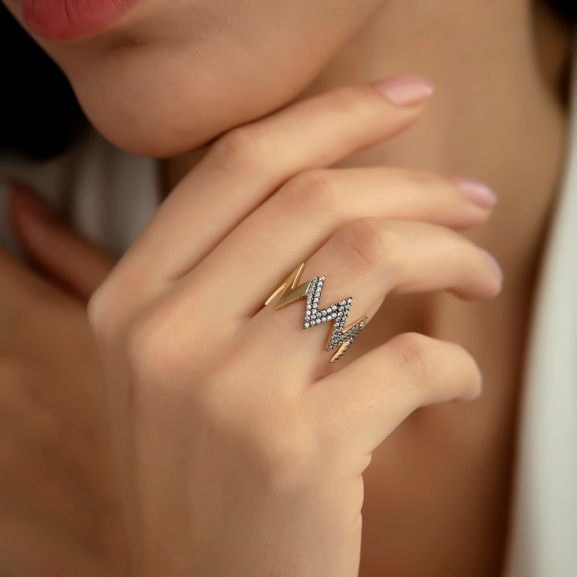 14K Gold Freya Zigzag Ring