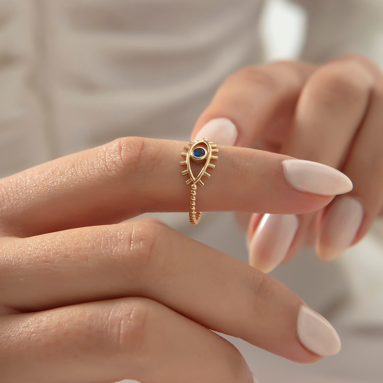 14 Ayar Altın Göz Yüzük 