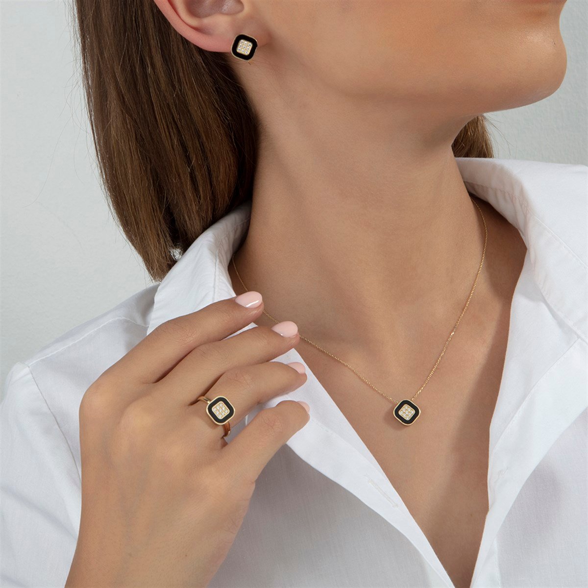 14 Ayar Altın Mineli Baget Set 