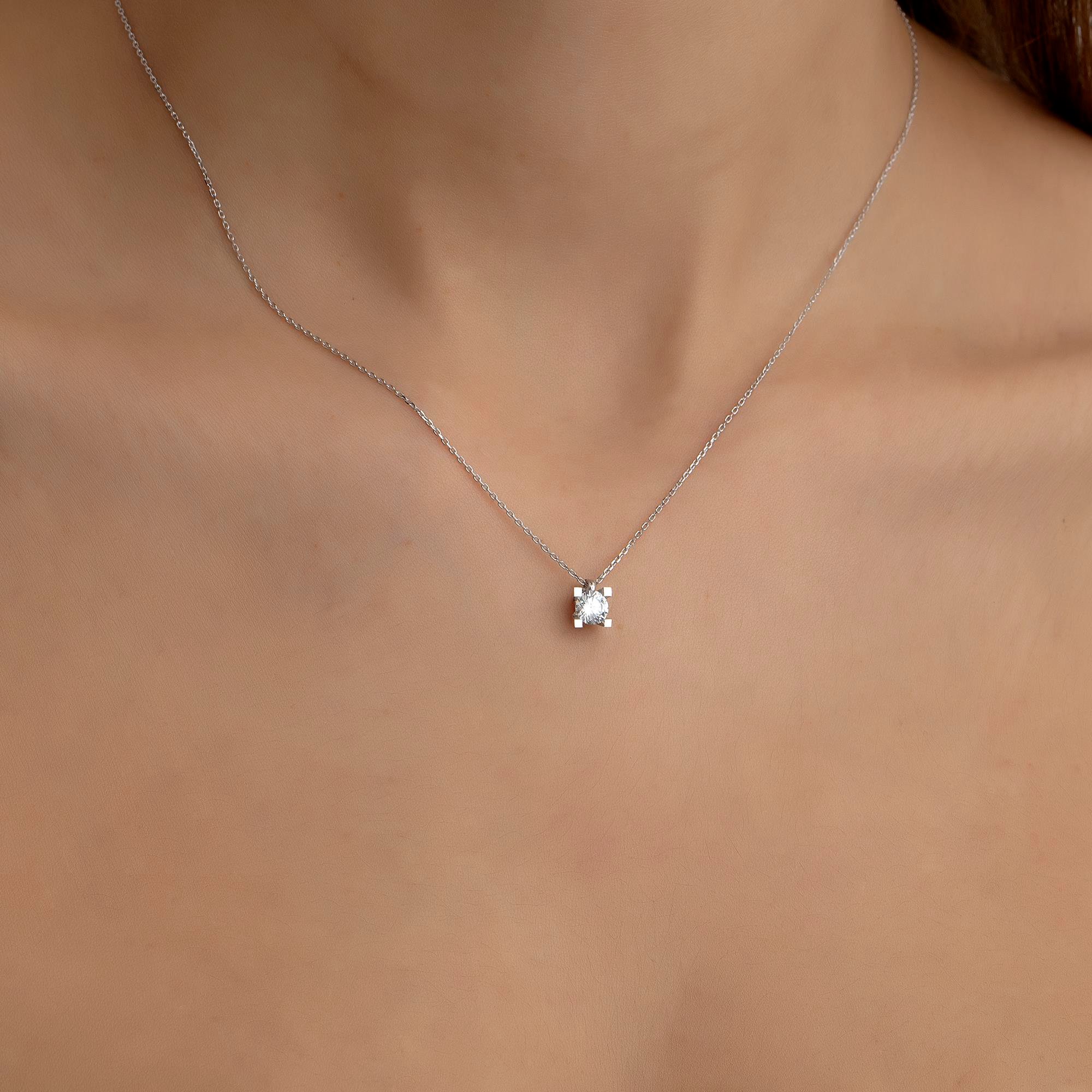 14 Ayar Altın Tek Taş Kolye