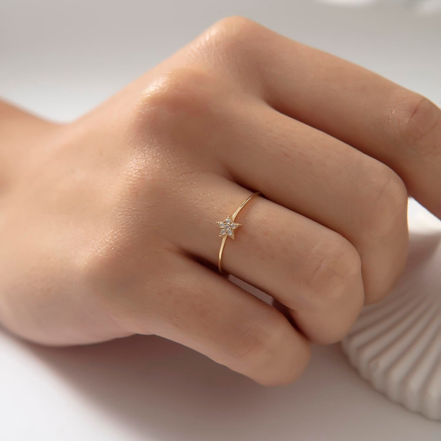 14K Gold Star Charm Ring