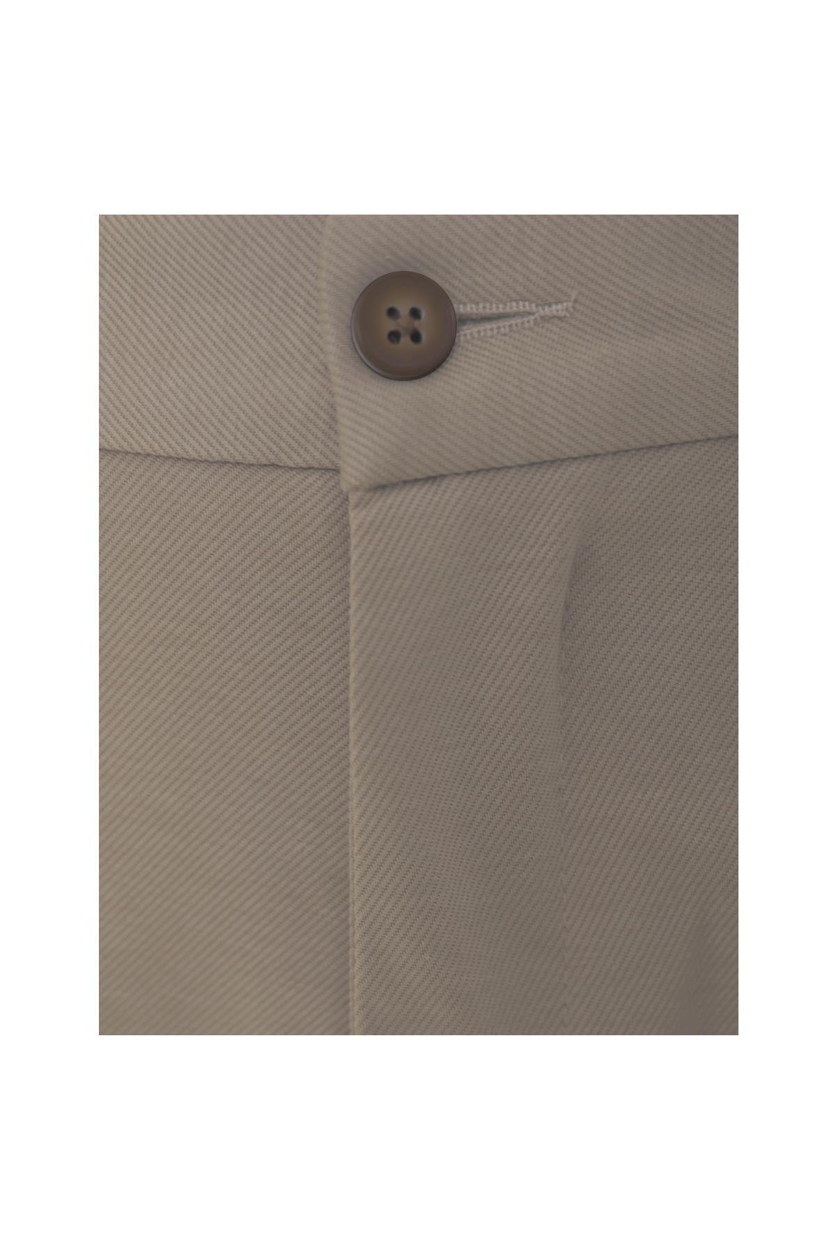 BEJ Comfort Fit Bermuda Şort