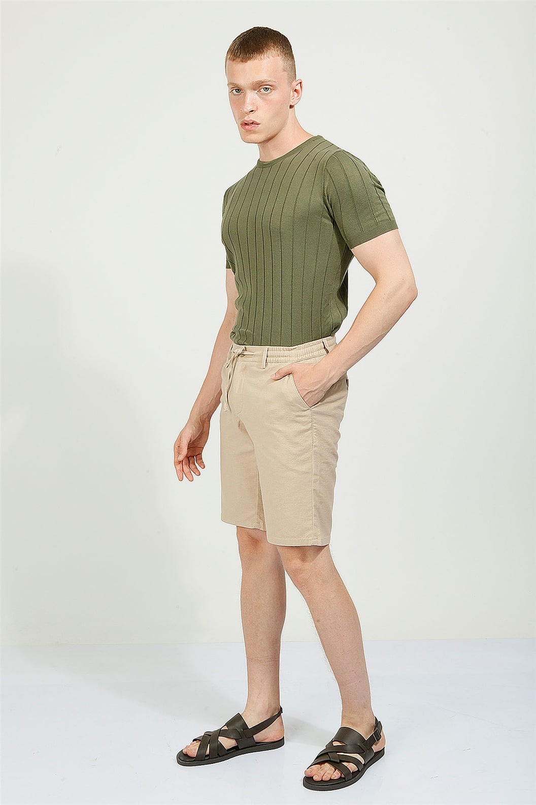 Bej Slim Fit Bermuda Şort