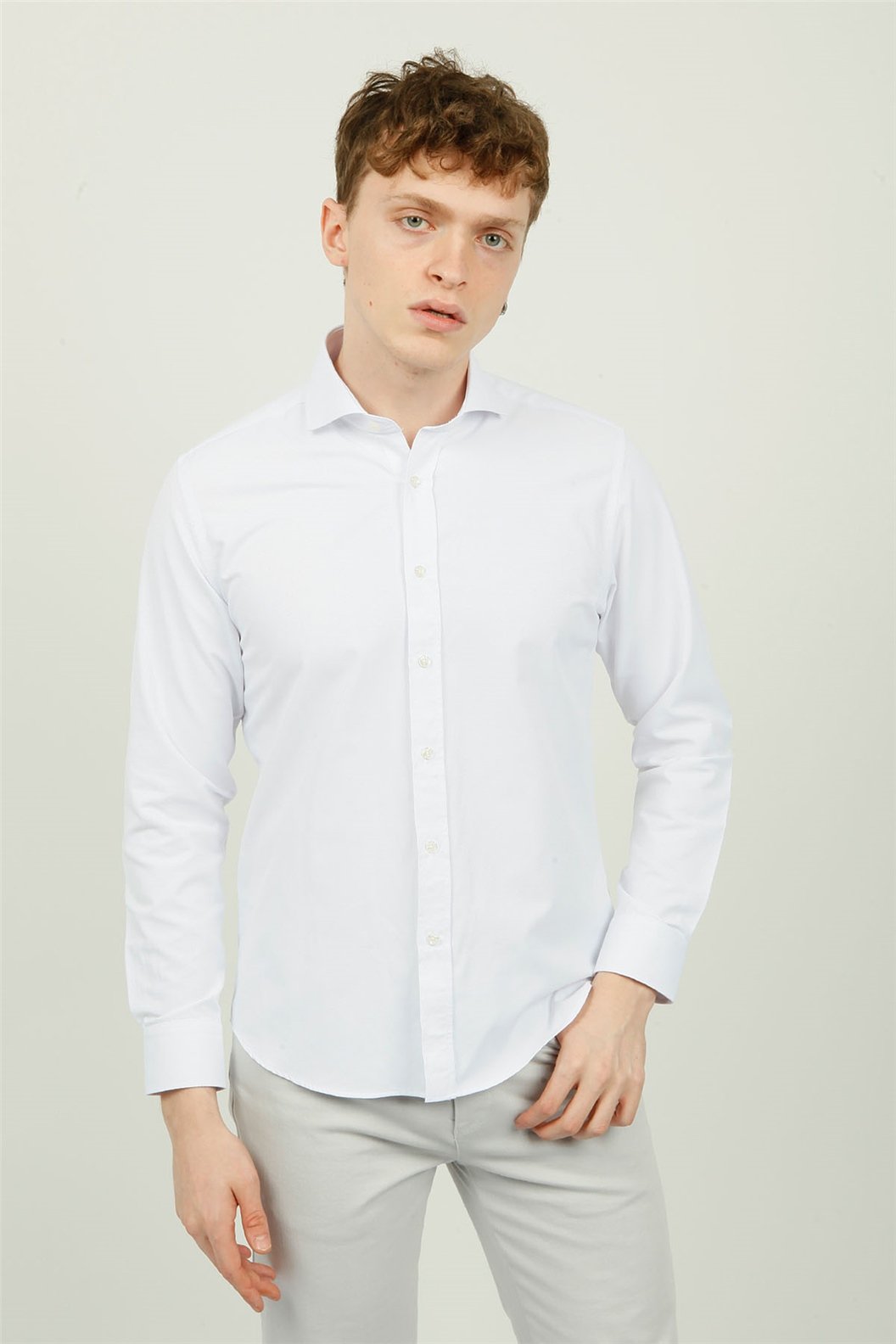 Beyaz Comfort Fit Uzun Kol Gömlek