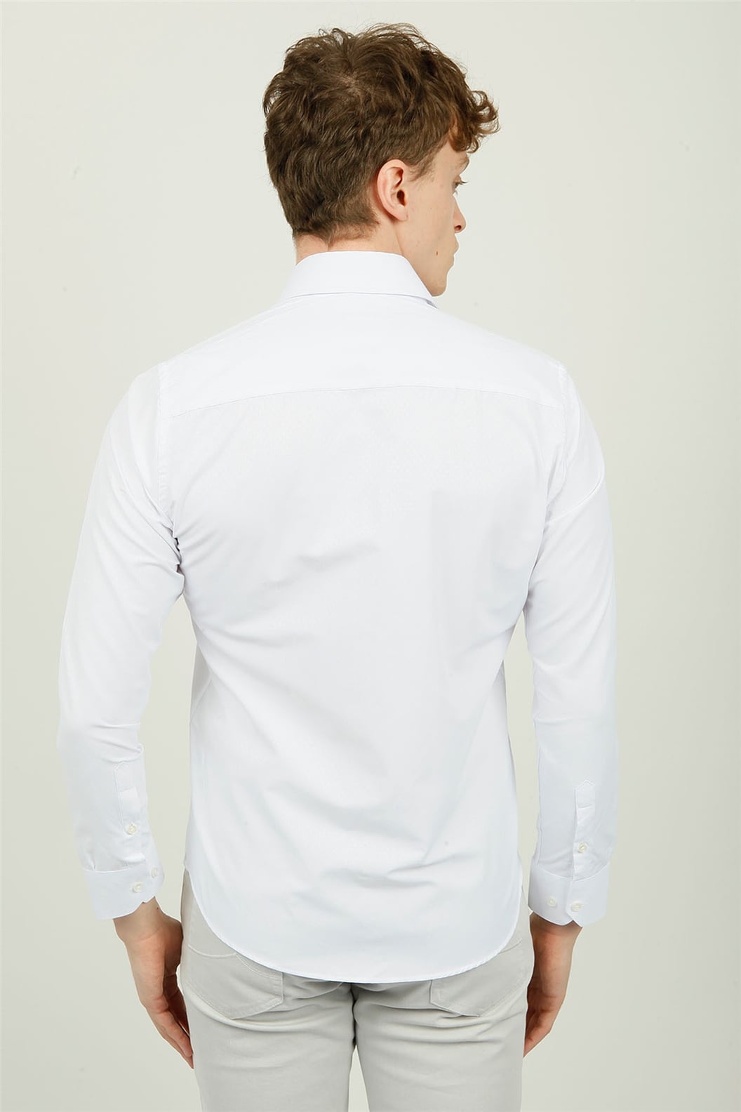 Beyaz Comfort Fit Uzun Kol Gömlek