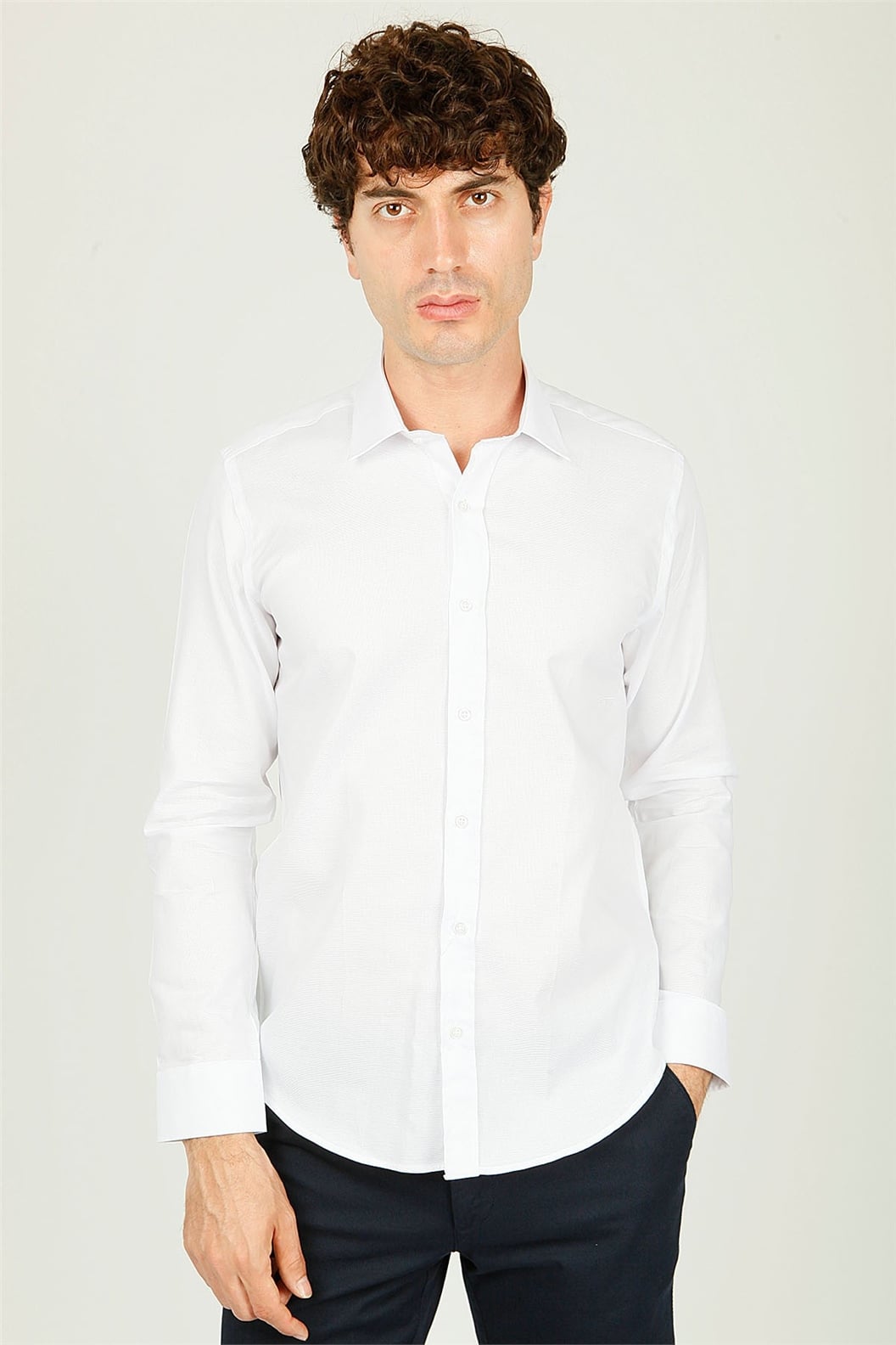 Beyaz Comfort Fit Uzun Kol Gömlek
