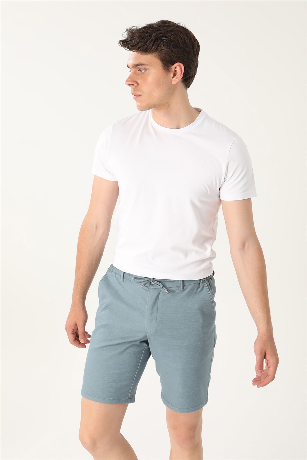 Beyaz Slim Fit Bisiklet Yaka Basic T-Shirt